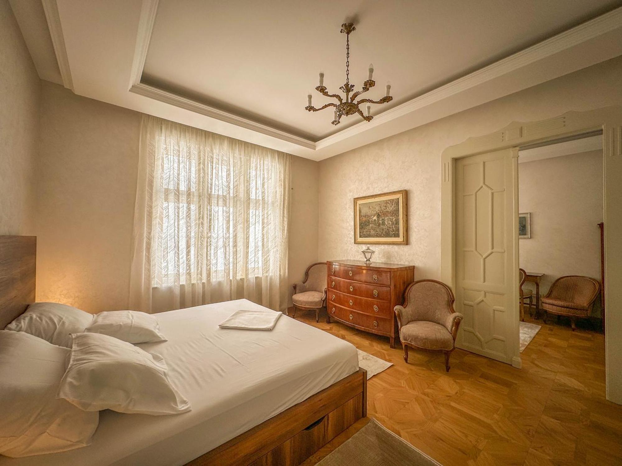 Djuras Residence In The Center Of Belgrado Buitenkant foto