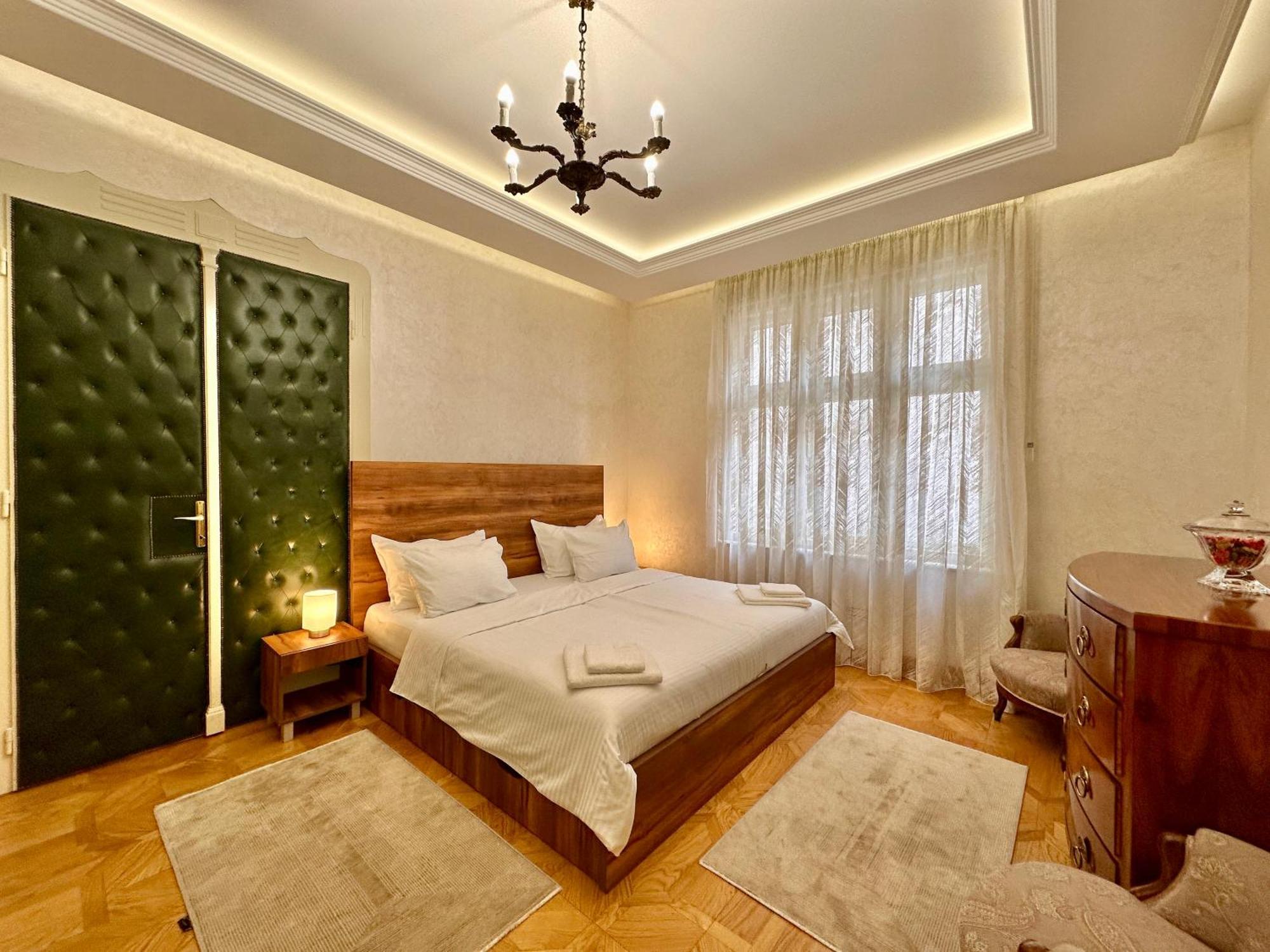Djuras Residence In The Center Of Belgrado Buitenkant foto