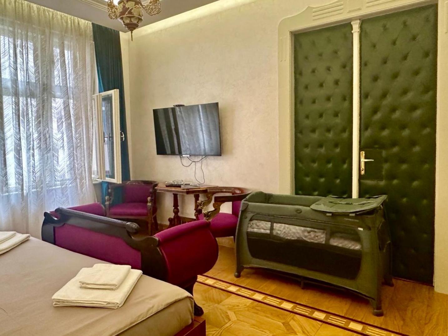 Djuras Residence In The Center Of Belgrado Buitenkant foto